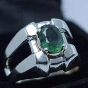 Beautiful Natural Afghanistan Emerald ring Green